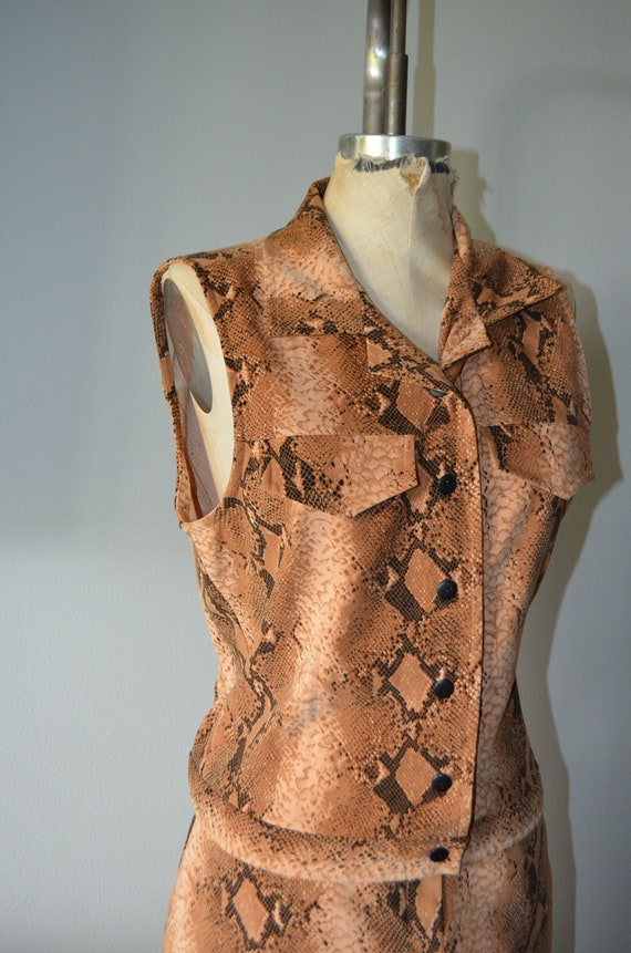 80s Kristen and Hayley snake pattern Skirt Vest s… - image 7