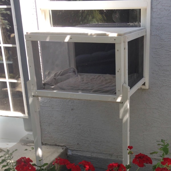 Instructions  for CATIO 100 - THE BALCONY to build your own cat shelter. Digital file only!