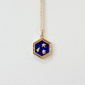 Dainty Hexagon lapis lazuli stone with conch in 925 Sterling Silver Designed by Gingko’s Secret| Natural Lapis lazuli necklace|
