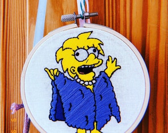 Lisa Simpson Lizard Queen Embroidery Hoop