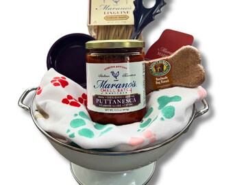 Support-a-Pet Gift Basket: 1 Artisan Flavored Pasta & 1 (15.5 oz.) Premium Sauce