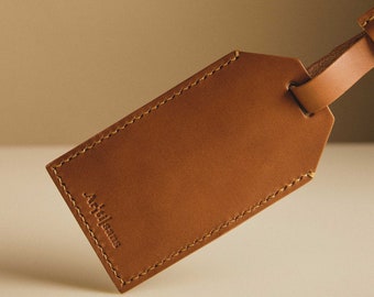 Créez votre propre étiquette de bagage en cuir avec notre kit de bricolage - Fabriqué à Londres | Expérience dans une boîte | Accessoire de voyage | Idée cadeau fait main