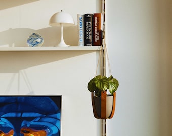 Créez votre propre suspension pour plante en cuir avec notre kit de bricolage - Fabriqué à Londres | Expérience dans une boîte | Artisanat de décoration d'intérieur | Projet de cuir fait main