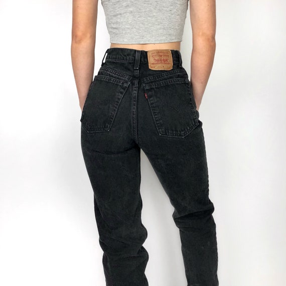 Vintage Levi’s 512 jeans size 25”-26” // high wais