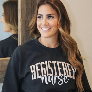 Krankenschwester Shirt, Krankenschwester Sweatshirt, Geschenk für Krankenschwester, Krankenschwester Anerkennung, Krankenschwester Geschenk, Krankenschwester, Bachelor-Abschluss Krankenschwester, Krankenschwester Zubehör