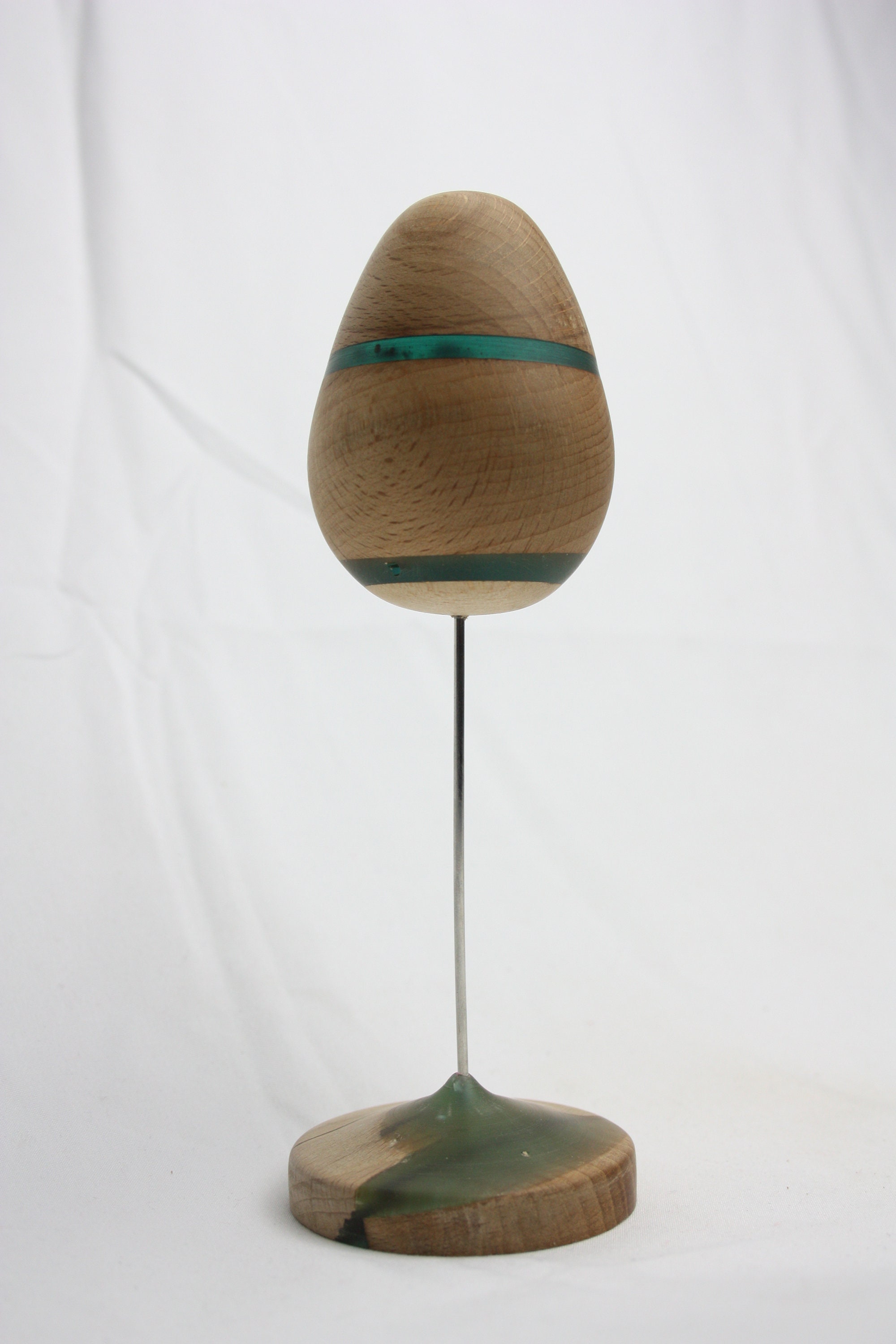 Oeuf bois Et Résine