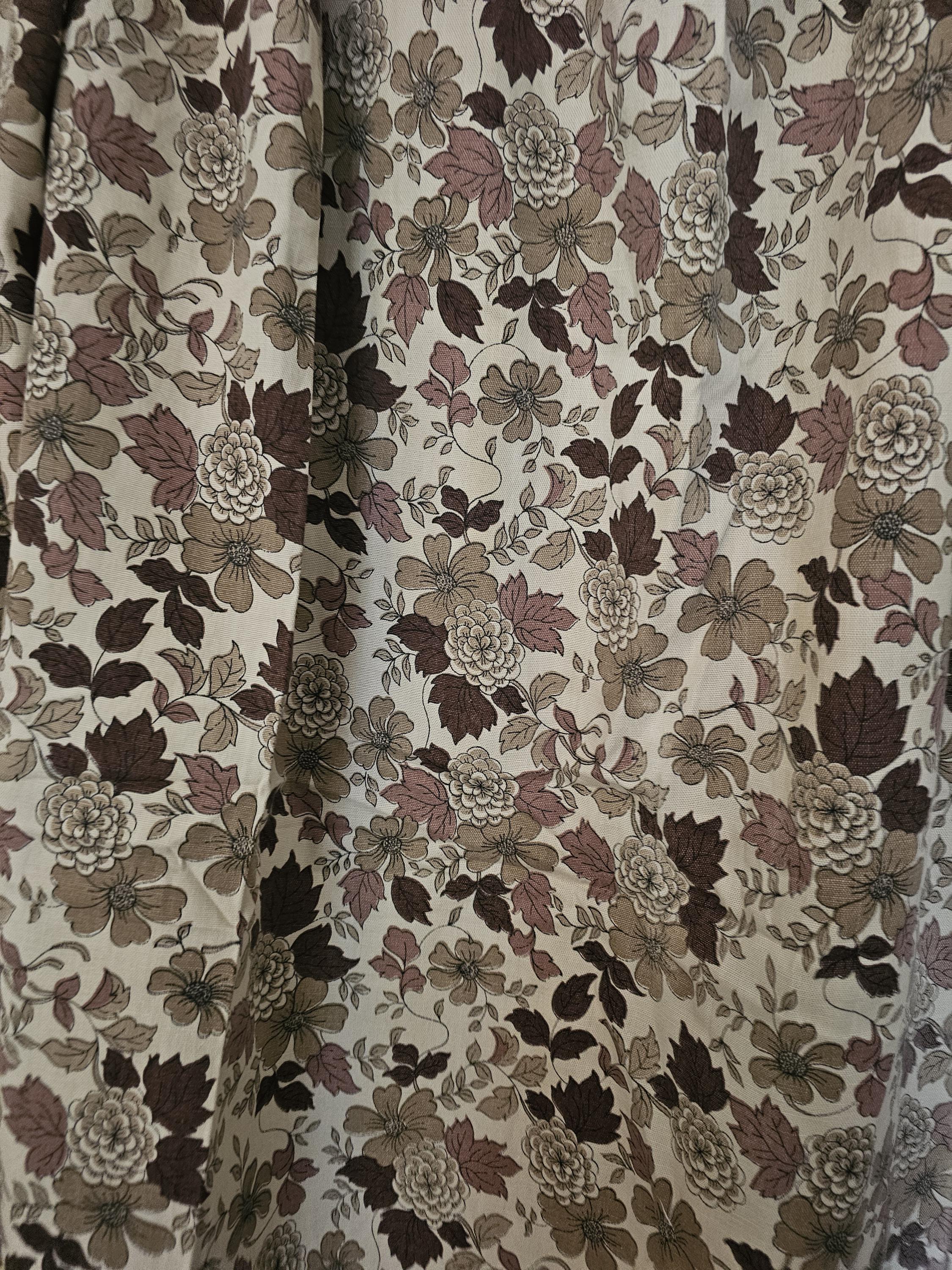 ミッドセンチュリー　カーテン　フラワー ヴィンテージの花柄カーテン、ミッドセンチュリーの植物柄 - Etsy 日本