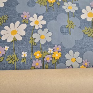 Retro 70s style daisy flower fabric with gloss finish