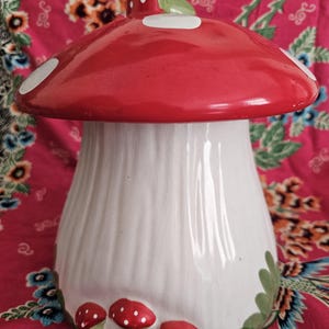 Vintage ceramic mushroom canister, kitchen jar