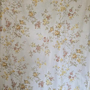 vintage yellow rose floral fabric with original selvedge – soft cotton