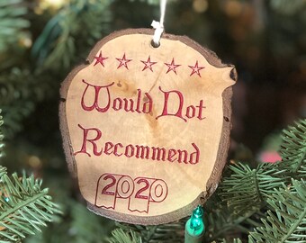 Grappig kerstornament 2020: handgemaakte knevel van esdoornhout