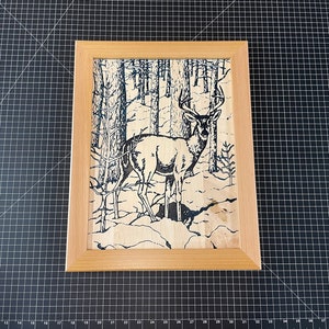 Ciervo en un letrero de bosque, letrero tallado personalizado, decoración de pared, dormitorio, pasillo, letrero personalizado, a diferencia de cualquier otro, regalo, naturaleza