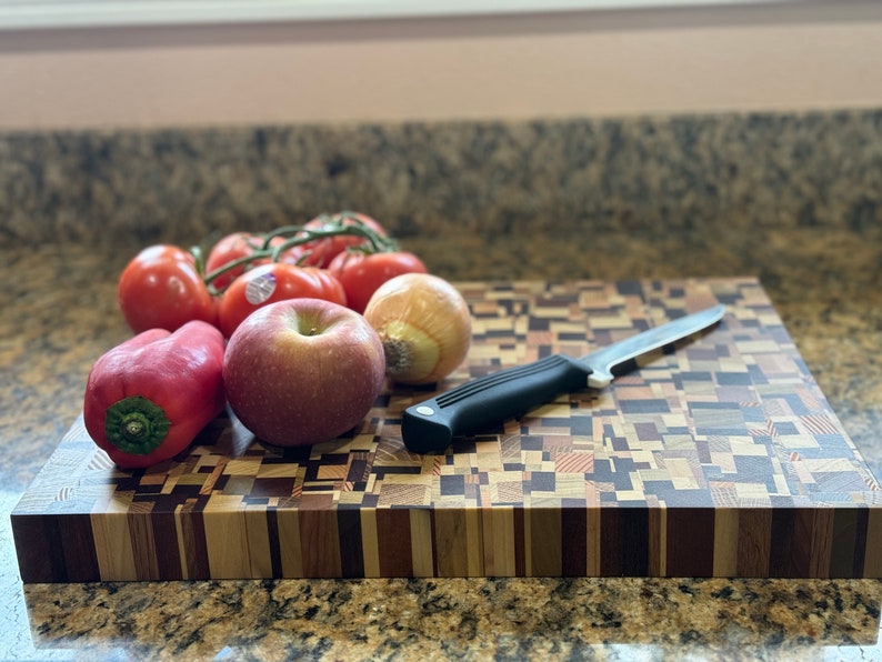 AMAZING End Grain Cutting Board CHAOTIC Pattern Won't Dull Knives Great
