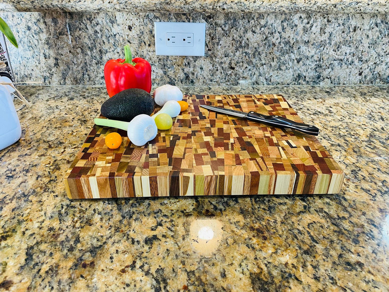 AMAZING End Grain Cutting Board CHAOTIC Pattern Won't Dull Knives Great