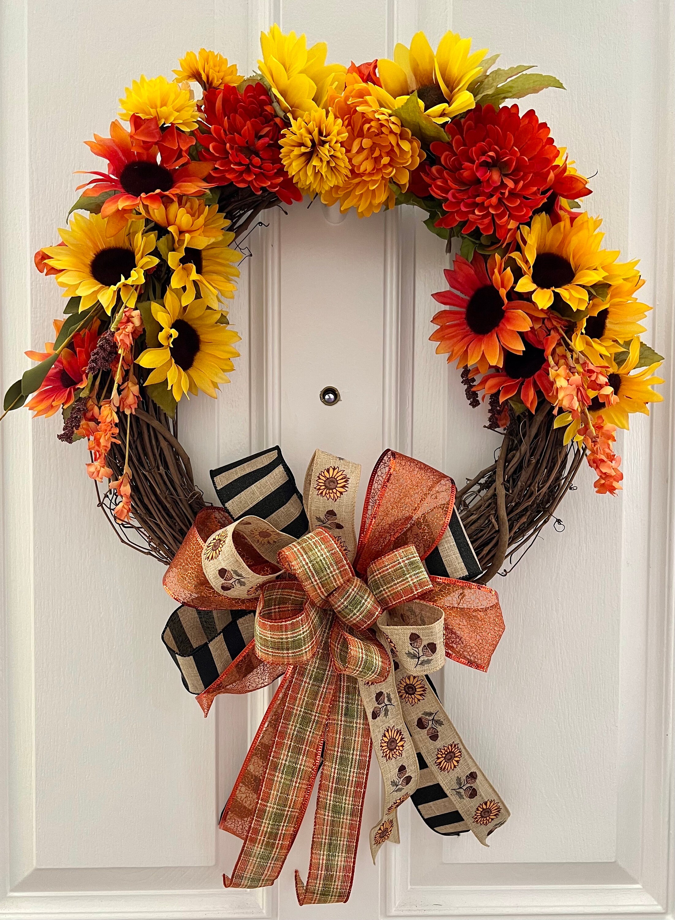 A Fall Grapevine Wreath for Beginners –