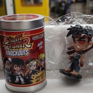 Street Fighter Lil Knockouts Guile Vinyl Mystery Figure