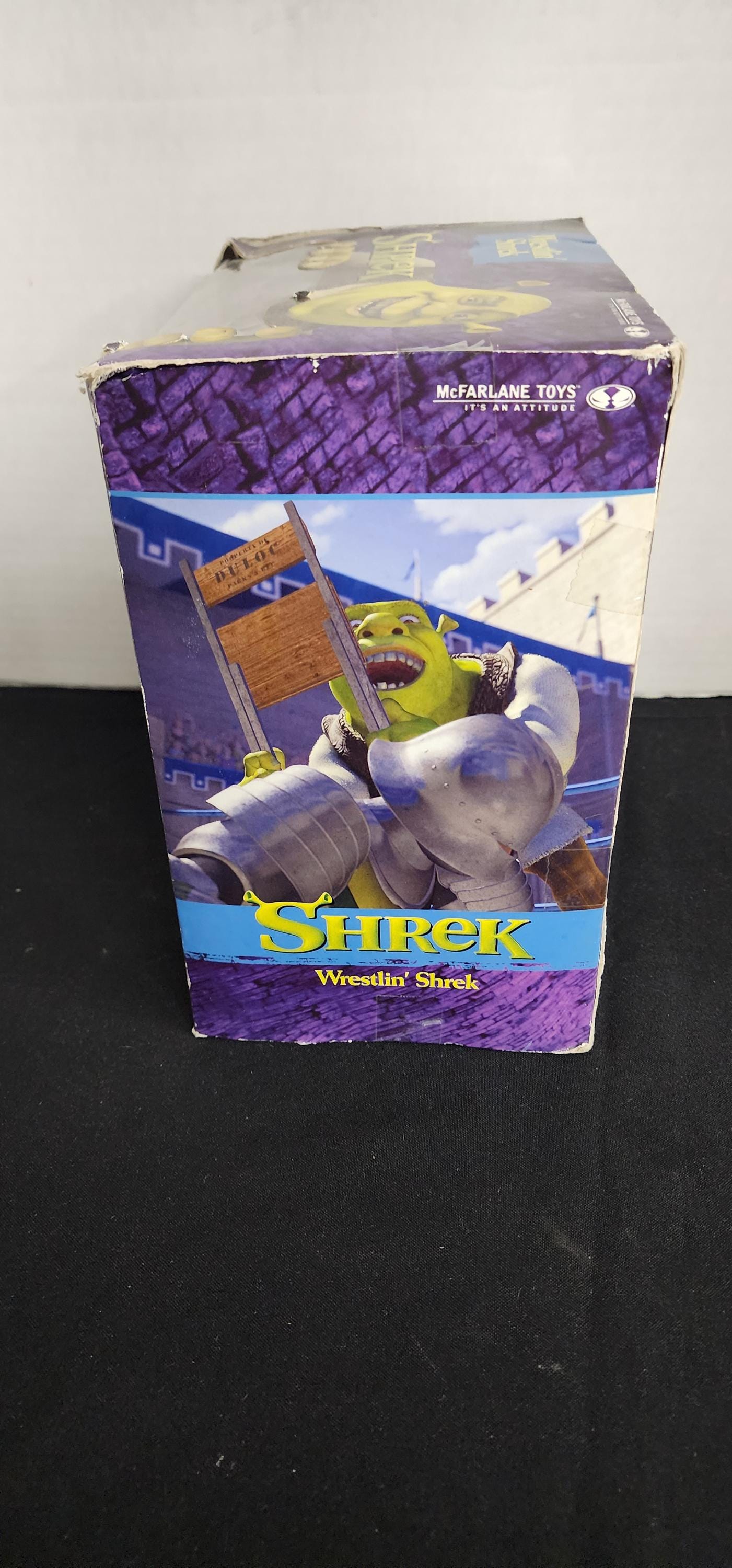 SHREK WRESTLINâ Showdown SHREK ACTION FIGURE 2001 McFarlane Toys