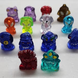 Vintage Crazy Bones Gogos Lot Of 14 Crystal Figures