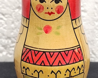 Vintage Wooden General Tours Russian  Babushka Lady Nesting Doll Set Of 4