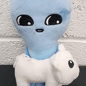 Nathan W Pyle Strange Planet Being Plush 11" Holding Cat Pull String