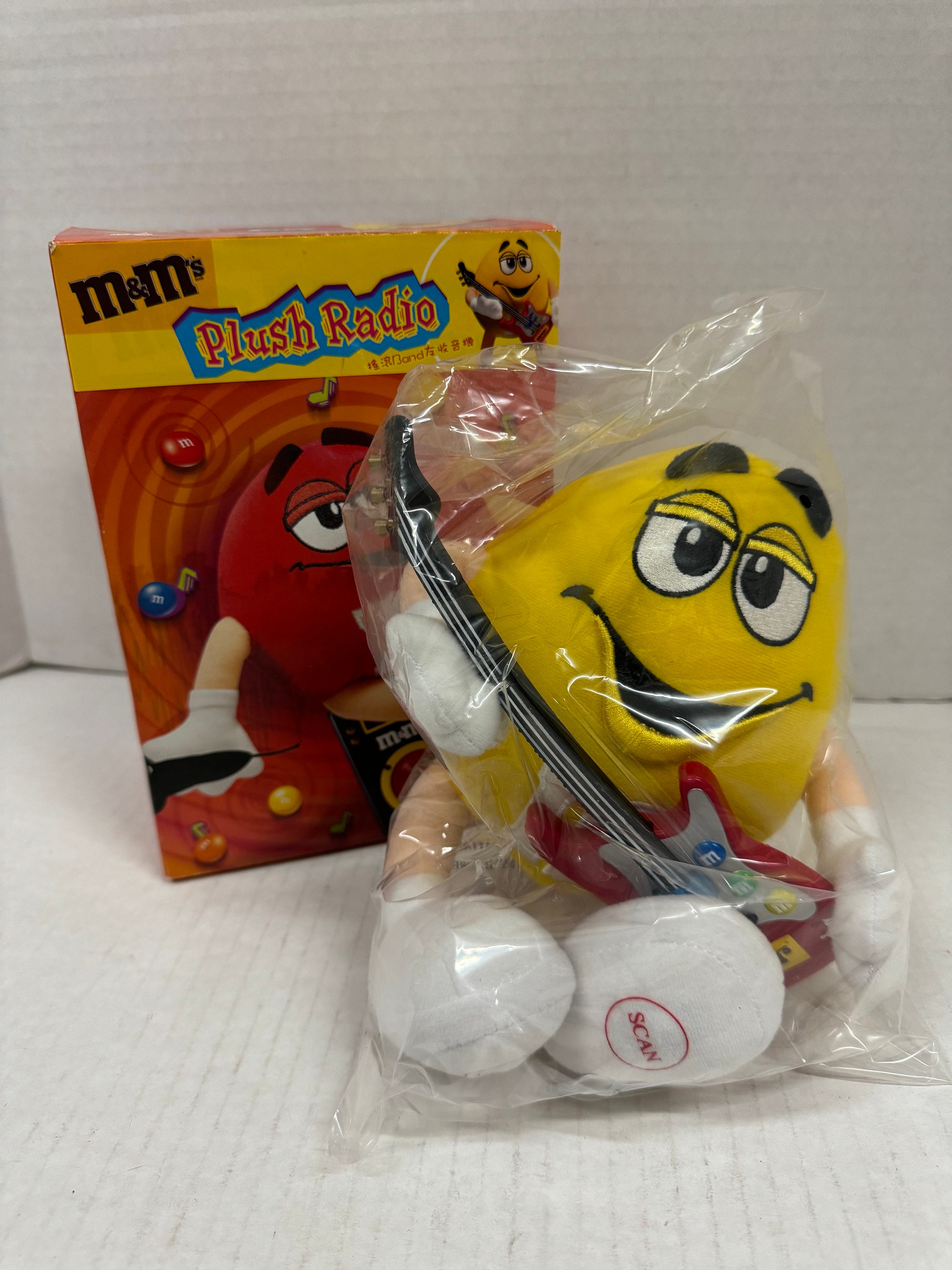 ラジオ(m&m's) M&M Yellow Plush Radio New Unused - Etsy