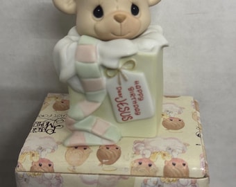 Precious Moments Happy Birthday Dear Jesus figurine