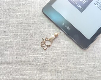 Cat Outline Charm Dust Plug: Gold & Cream Beaded Phone Accessory