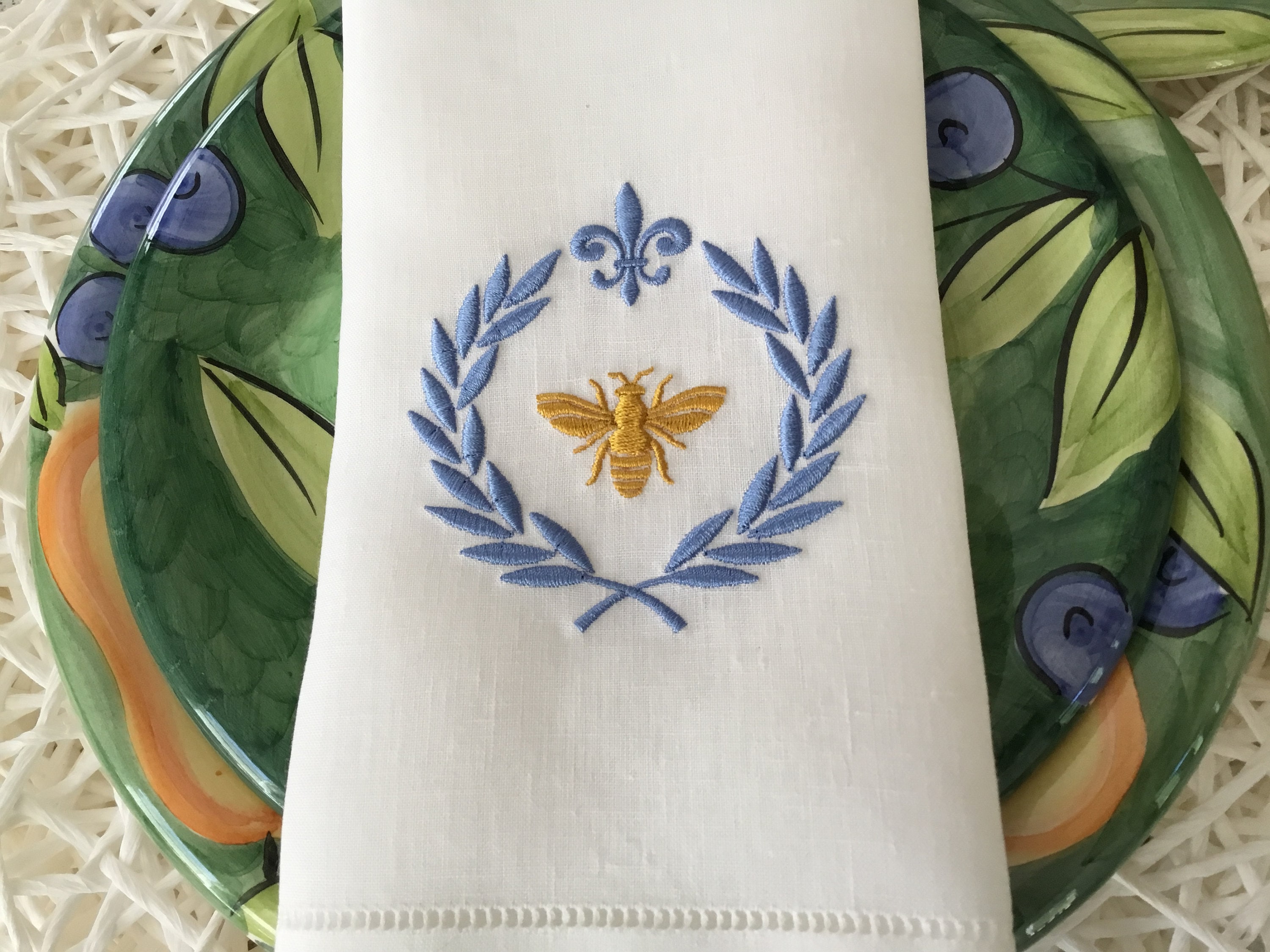 French Fleur de Lis Bee Linen Napkins Embroidered Napoleon Bee Napkins French Dinner Napkins French Bee Laurel Linen