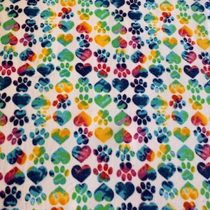 Dog paw and heart pattern Fleece Tie Blanket