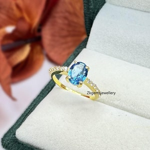 Swiss Blue Topaz Ring: Sterling Silver, December Birthstone