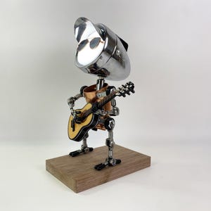 Glad gitarristlampa | Akustisk stränggitarrspelare present | Musikälskare gitarrspelare musiker present