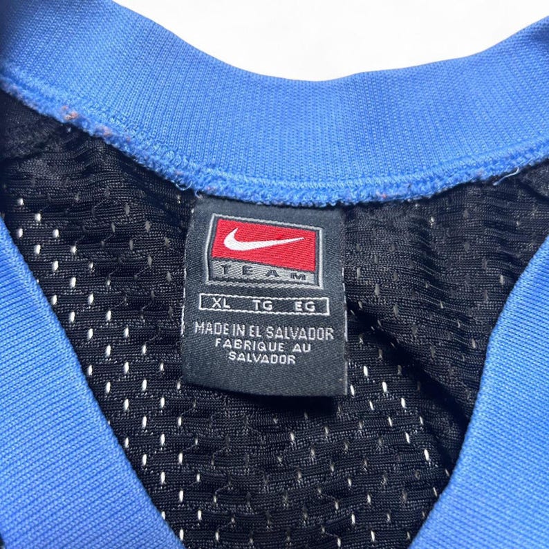 Camiseta deportiva de fútbol americano vintage de los Carolina Tar Heels de la UNC, años 90, de Nike, talla XL imagen 6