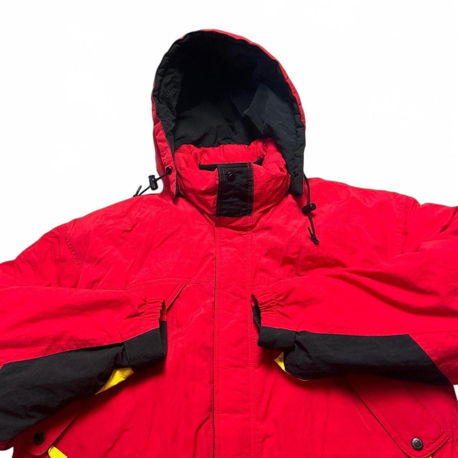 Marlboro Vintage 90s Country Store Red Nylon Goose Down Parka