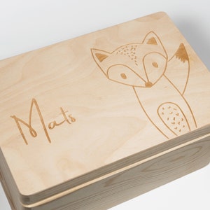 Erinnerungskiste zur Geburt, Taufe oder als Geschenk,  Bär, Fuchs, Löwe oder Igel, personalisiert