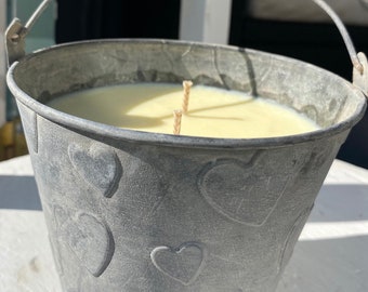 Outdoor citronella essential oil soy wax candle in metal heart bucket, home decor, garden, patio, citronella