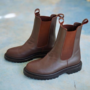 Jordyn Leather Chelsea Boots image 1