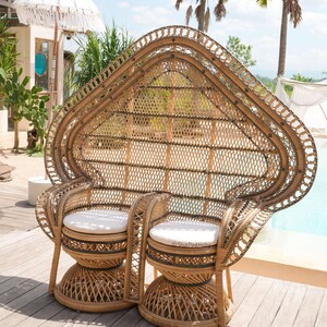 Peacock chair outdoor hot sale