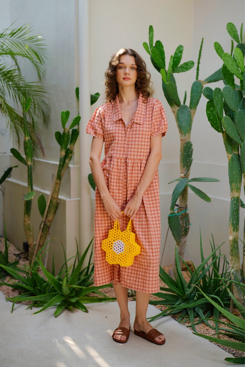 Emery Crinkle Gingham Midi Dress in Persimmon Summer dresses, Vintage dresses, Casual dresses, Midi dresses, Gingham dresses, Gift for her image 9