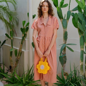 Flower Beaded Tote in Yellow Gift For Her, Beaded handbags, Daisy shape bags, Yellow handbags, Summer handbags, Flower handbags image 4
