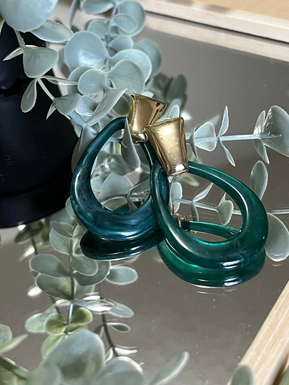 Beautiful Green Loop Drop Earrings