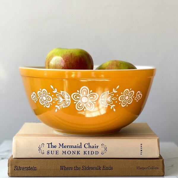 Pyrex Butterfly Gold Mixing Bowl, Pyrex 403 Bowl, Pyrex 2 1/2 Quart Mixing Bowl