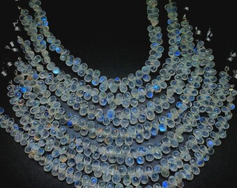 Briolettes z tęczowego kamienia księżycowego AAA w kształcie łezki: fasetowane koraliki (4X6-6 x 8 mm)
