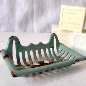 Vintage enamel cast iron soap dish
