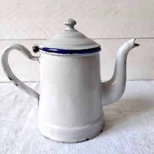 Vintage enamelware coffee pot, white