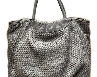 BZNA Bag Madita Gray Italy Designer Women's Handbag Shoulder Bag