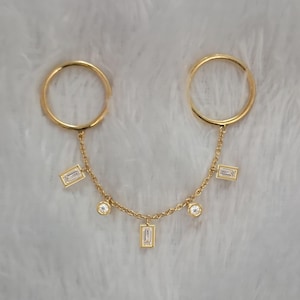 バゲットラウンドダイヤモンド2本指ドロップダングルチェーンリング、ソリッド14Kイエローゴールドバンド