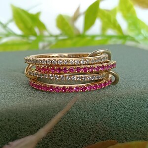 Anillo apilable entrelazado de plata con rubíes y diamantes, anillo minimalista de oro, regalo para el Día de la Madre. imagen 16