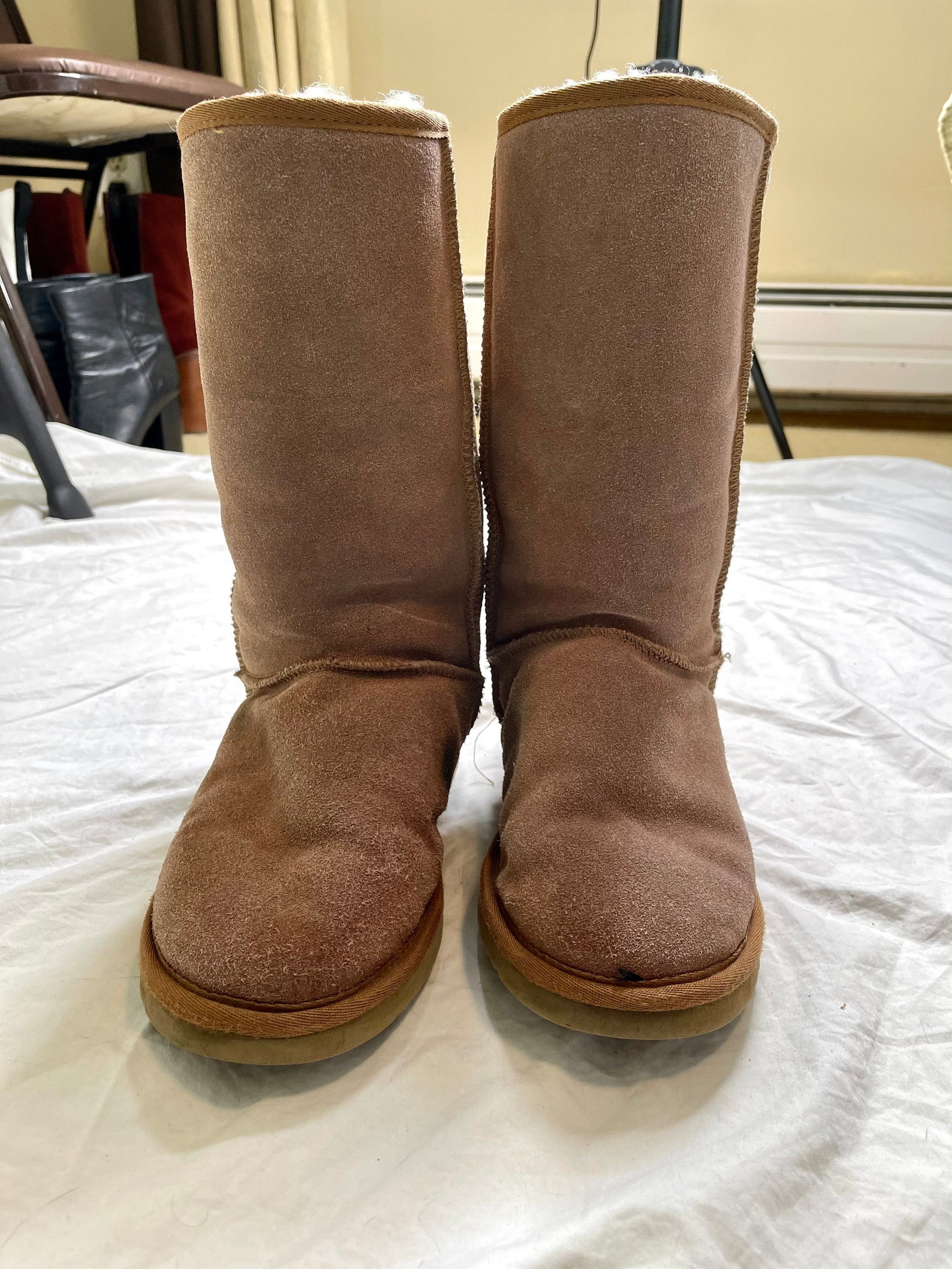 crown vintage uggs