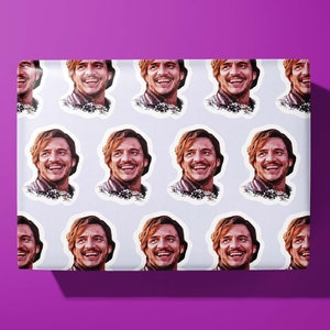 Carta da regalo meme Pedro Pascal / confezione regalo - illustrata a mano