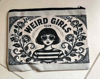 Estuche “Weird girls club” Bolso “Weird girls club”